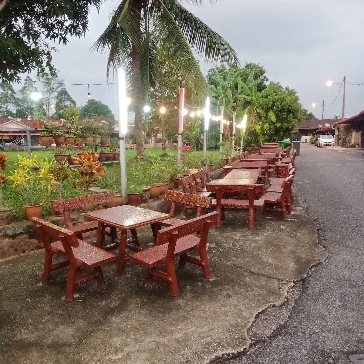 FAMILY CORNER Maria Nasi Ayam