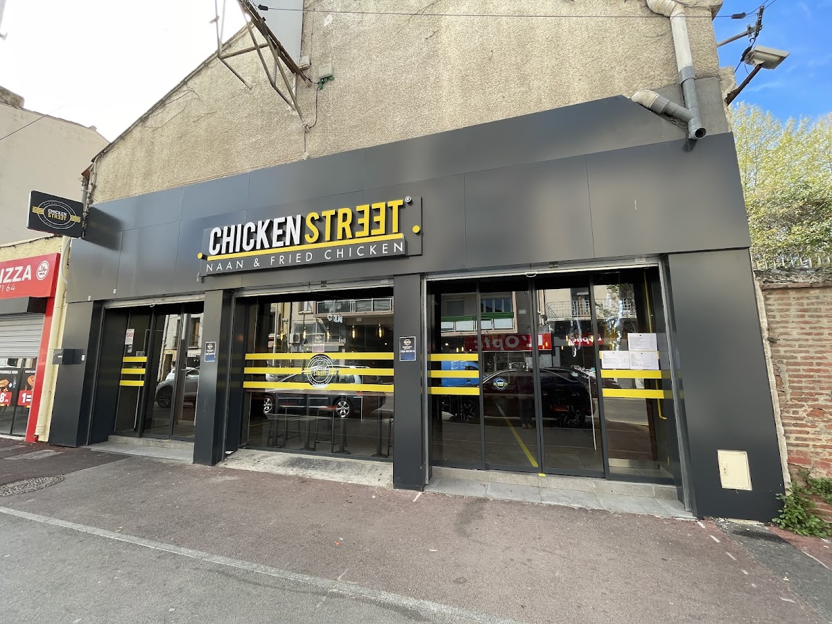 Chicken Street Perpignan Naan & Fried Chicken