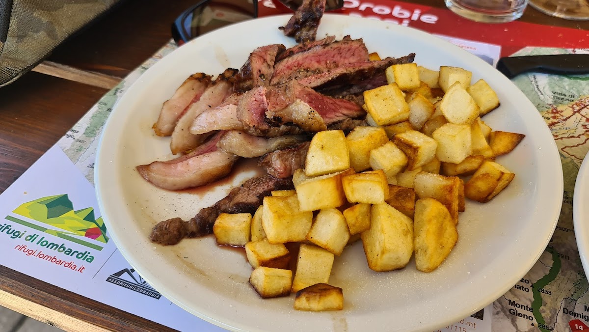 Rifugio Cristina Valbelviso Photo 7