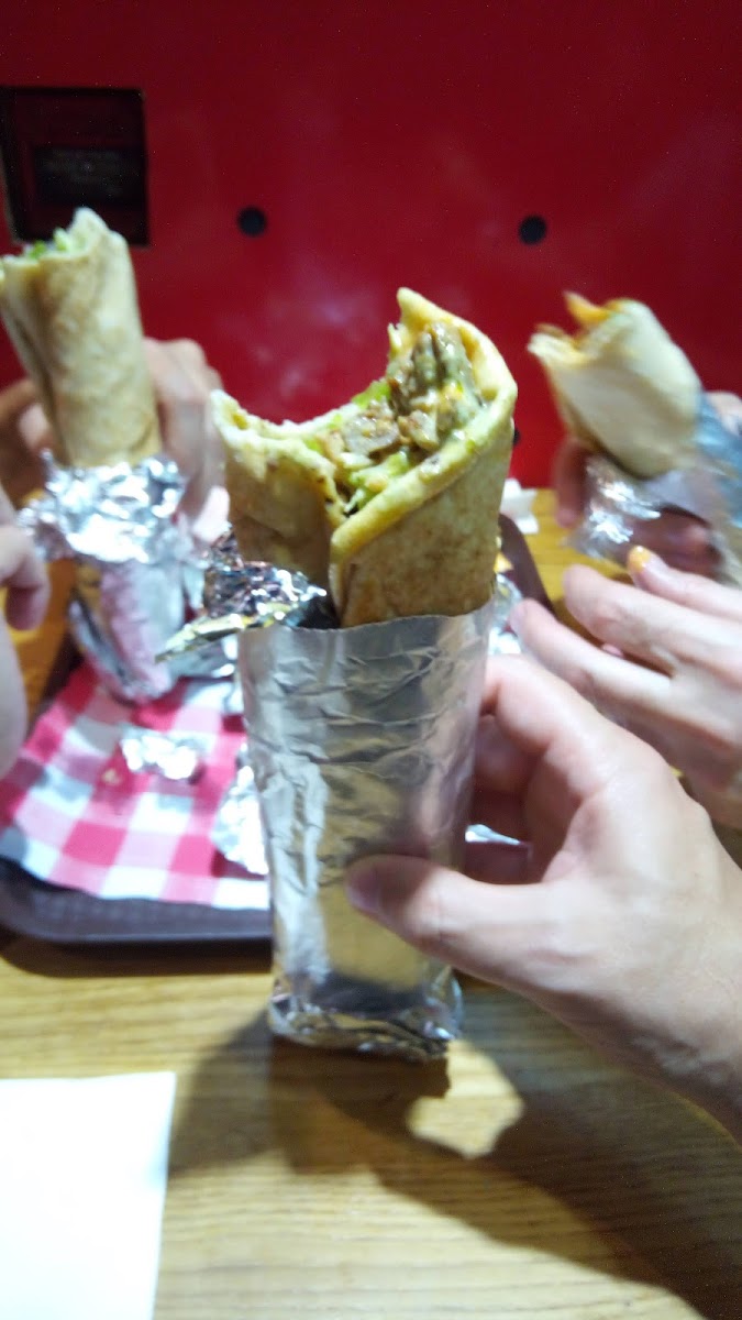 Ebeneezer's Kebabs & Pizzeria Photo 5