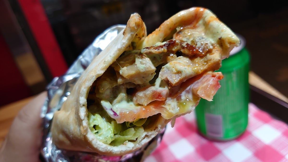 Ebeneezer's Kebabs & Pizzeria Photo 6