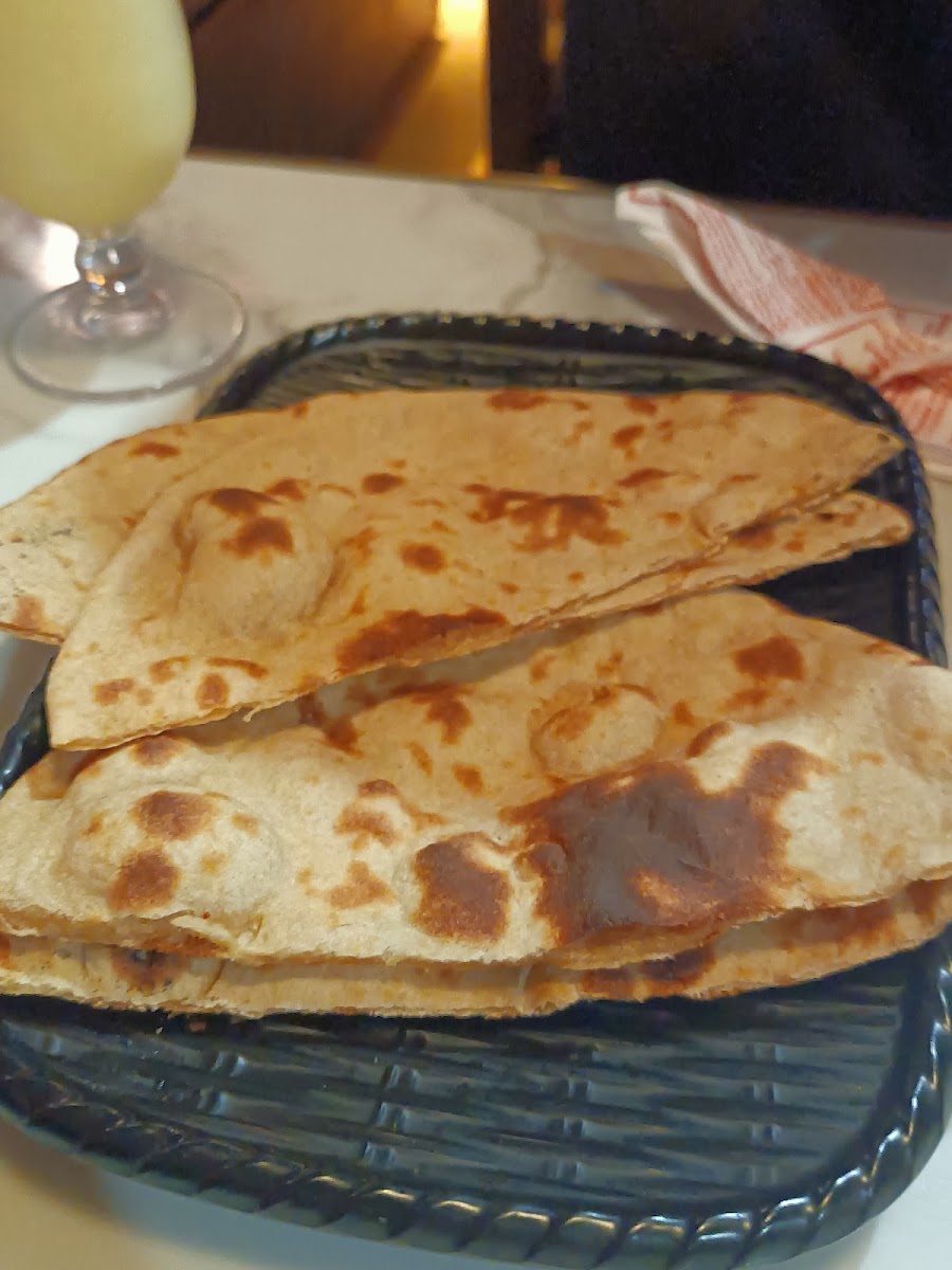 Ebeneezer's Kebabs & Pizzeria Photo 7