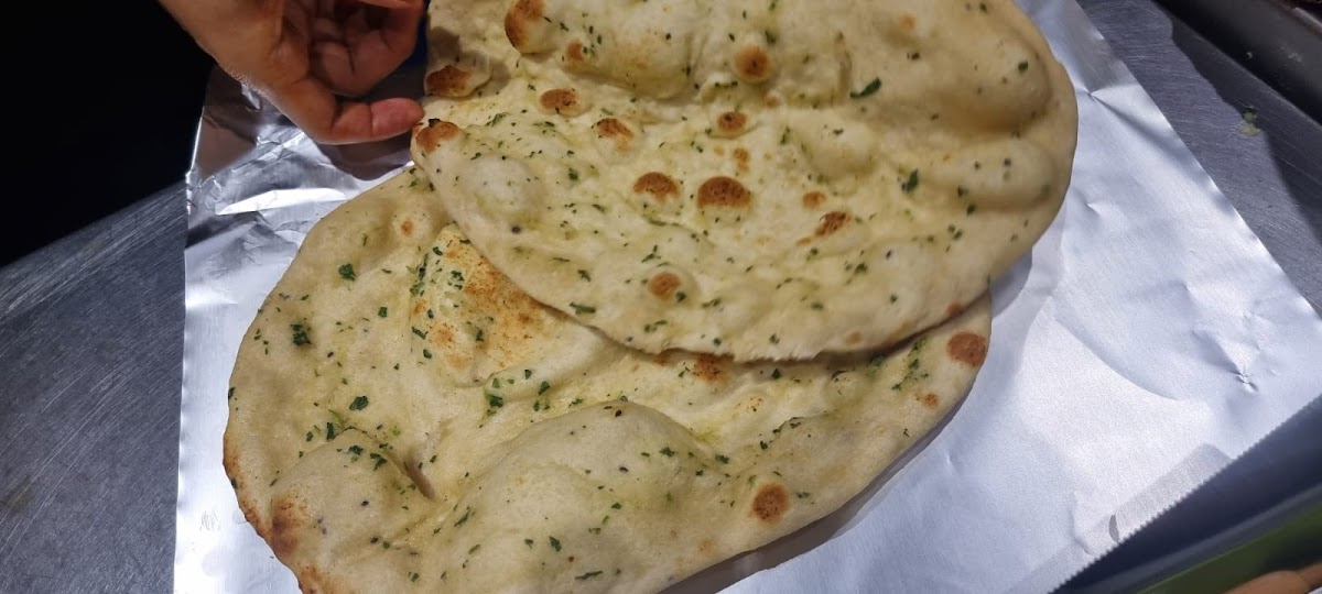 Anahs Tandoori House Photo 10