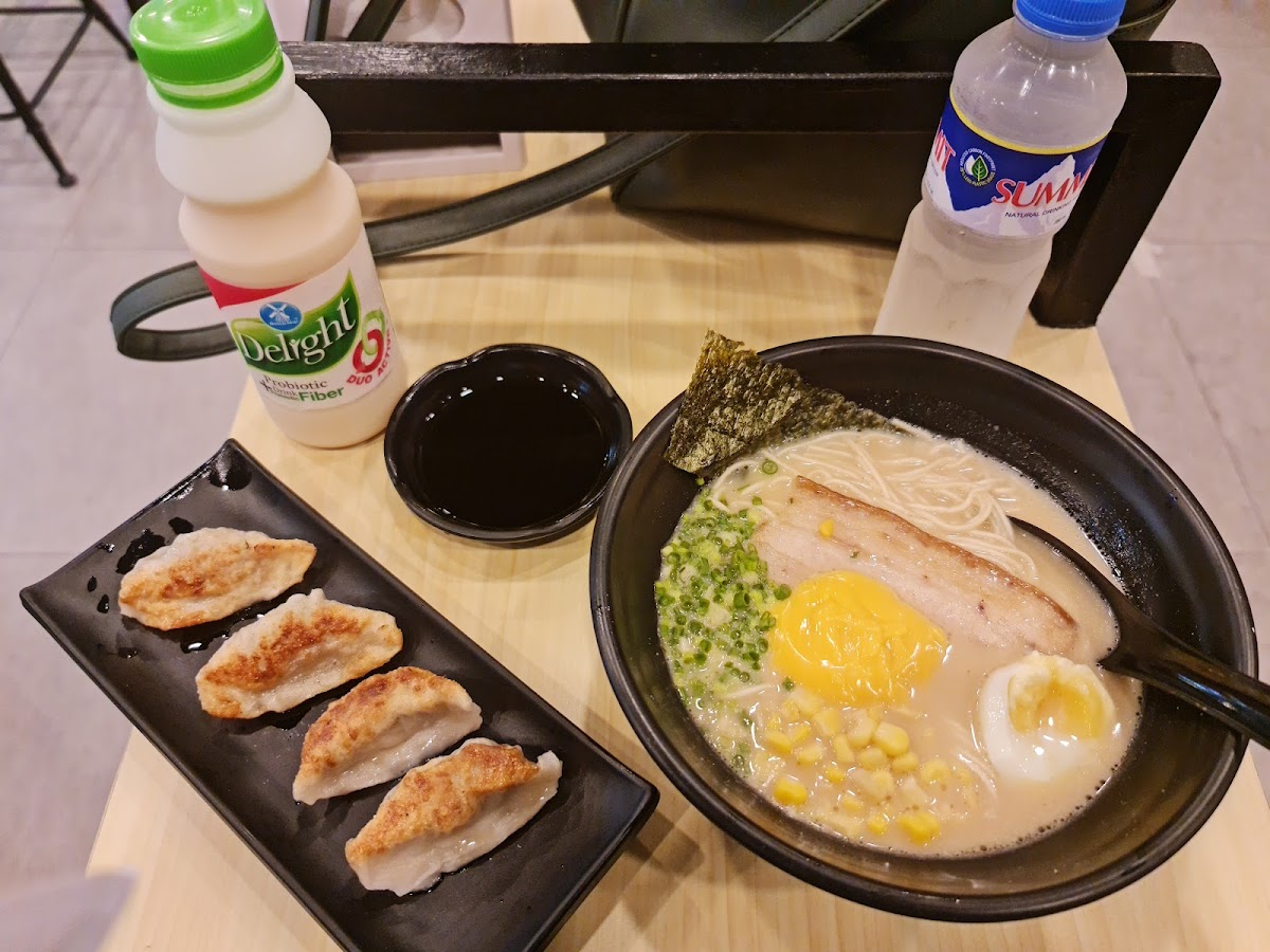 Kyukyu Ramen 99 - Starmall EDSA Photo 3