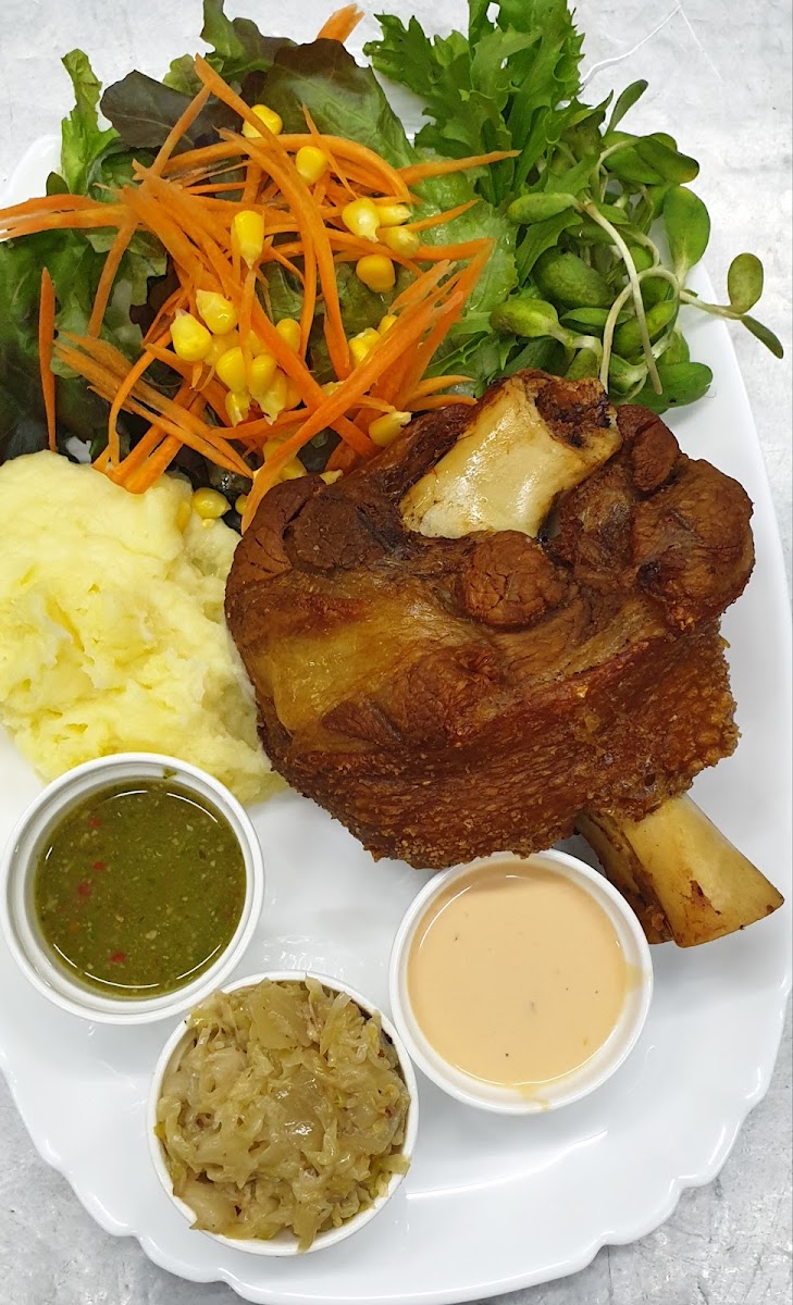 Sintawee Steak & Thai foods Coffee Bakery Photo 6
