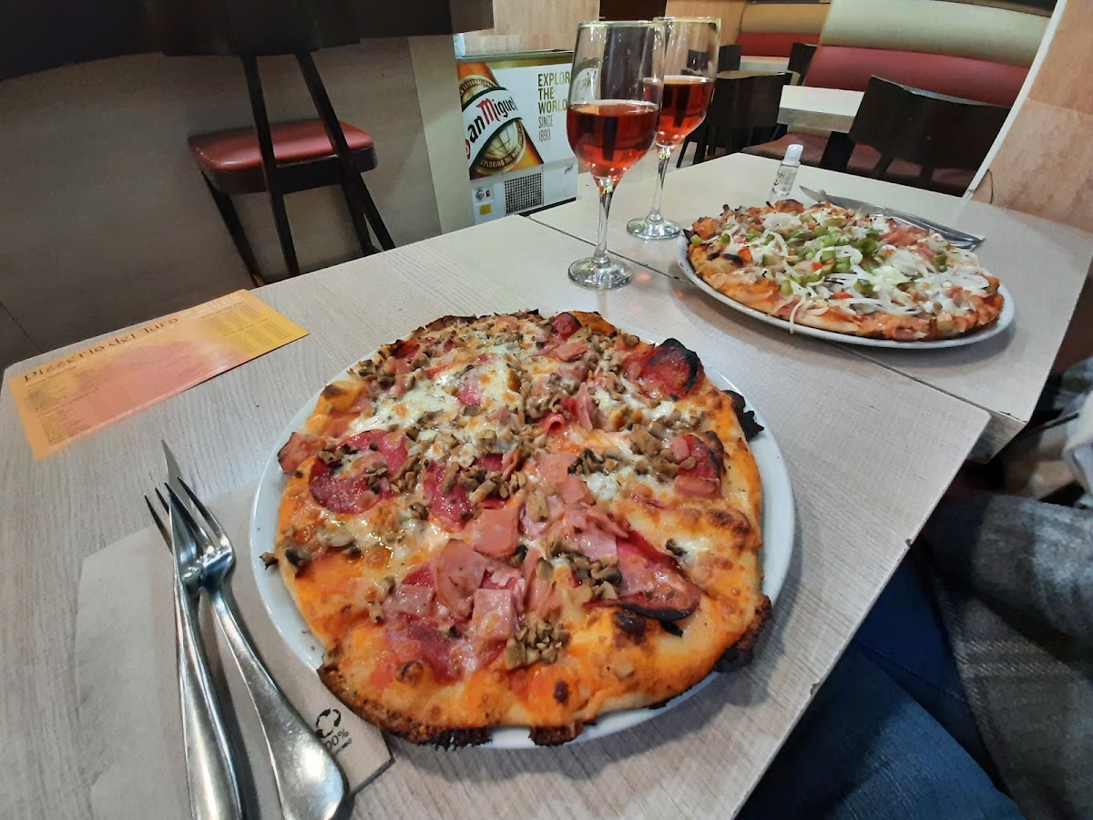PIZZERIA DEL TURA Photo 6