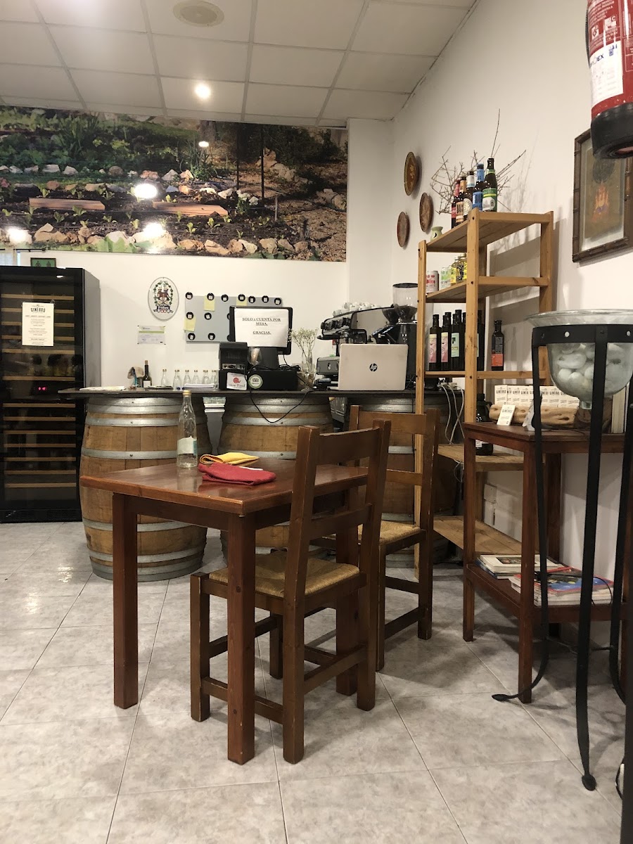 Es Ginebró - Restaurante Vegetariano Photo 6