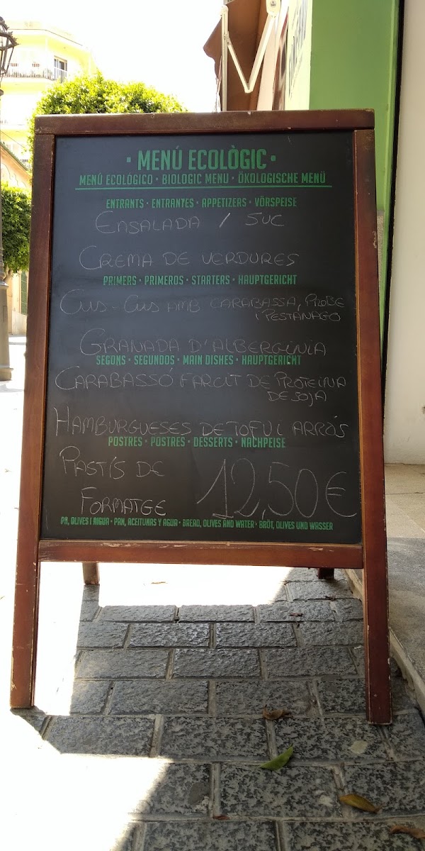 Es Ginebró - Restaurante Vegetariano Photo Menu 10
