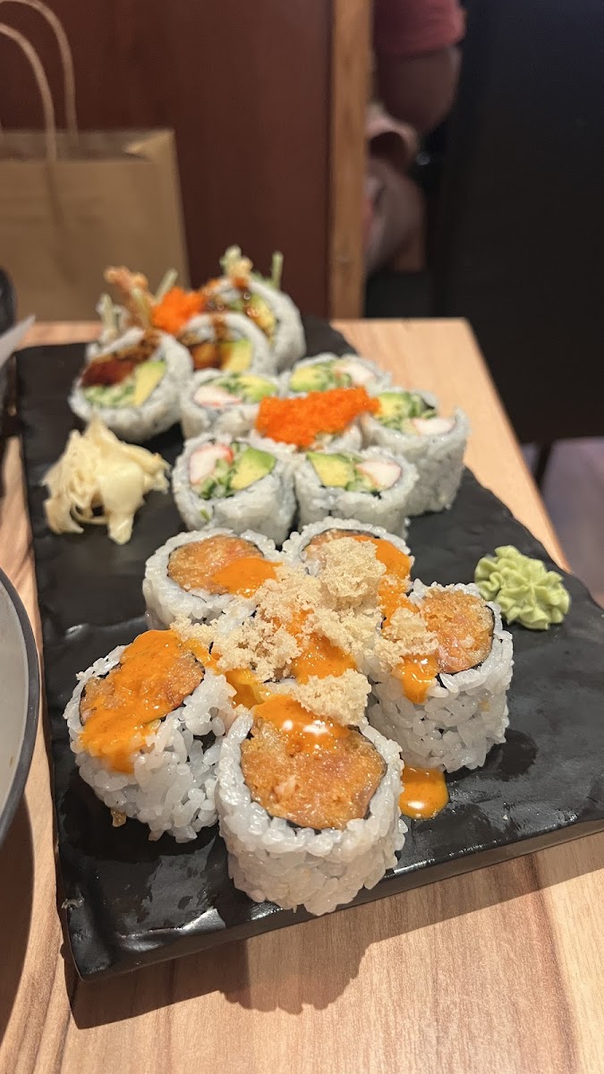 Kibo Sushi House - Sherbourne Photo 10