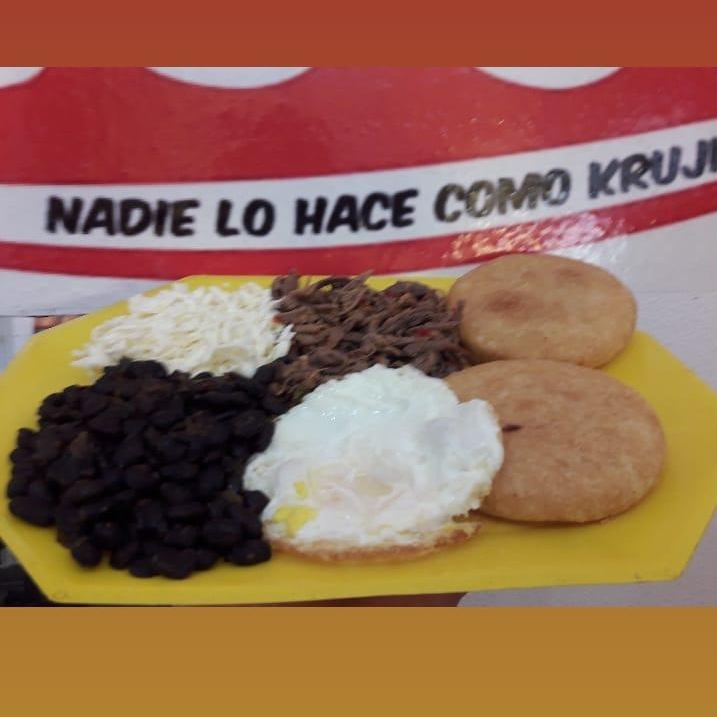 La Arepa Cuadrada Photo 7