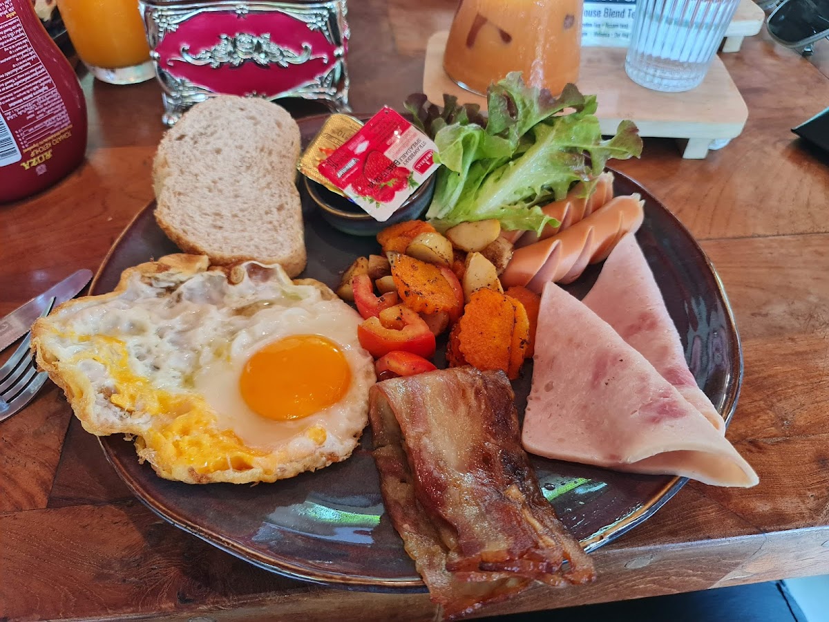 Tara Cafe Photo 8