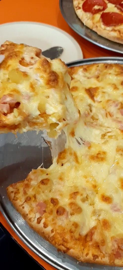 Hermano's Pizza Photo 2