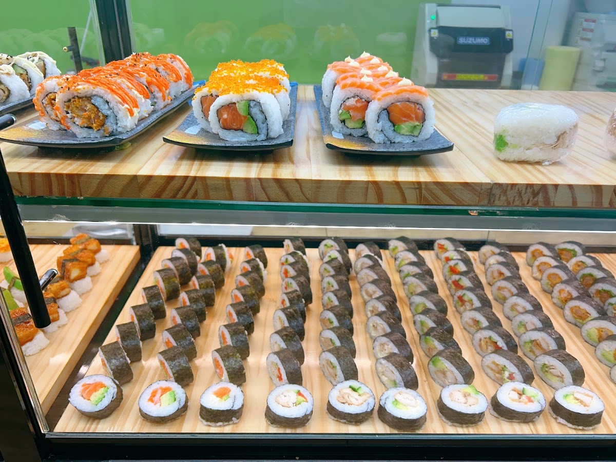 Top Sushi Photo 7
