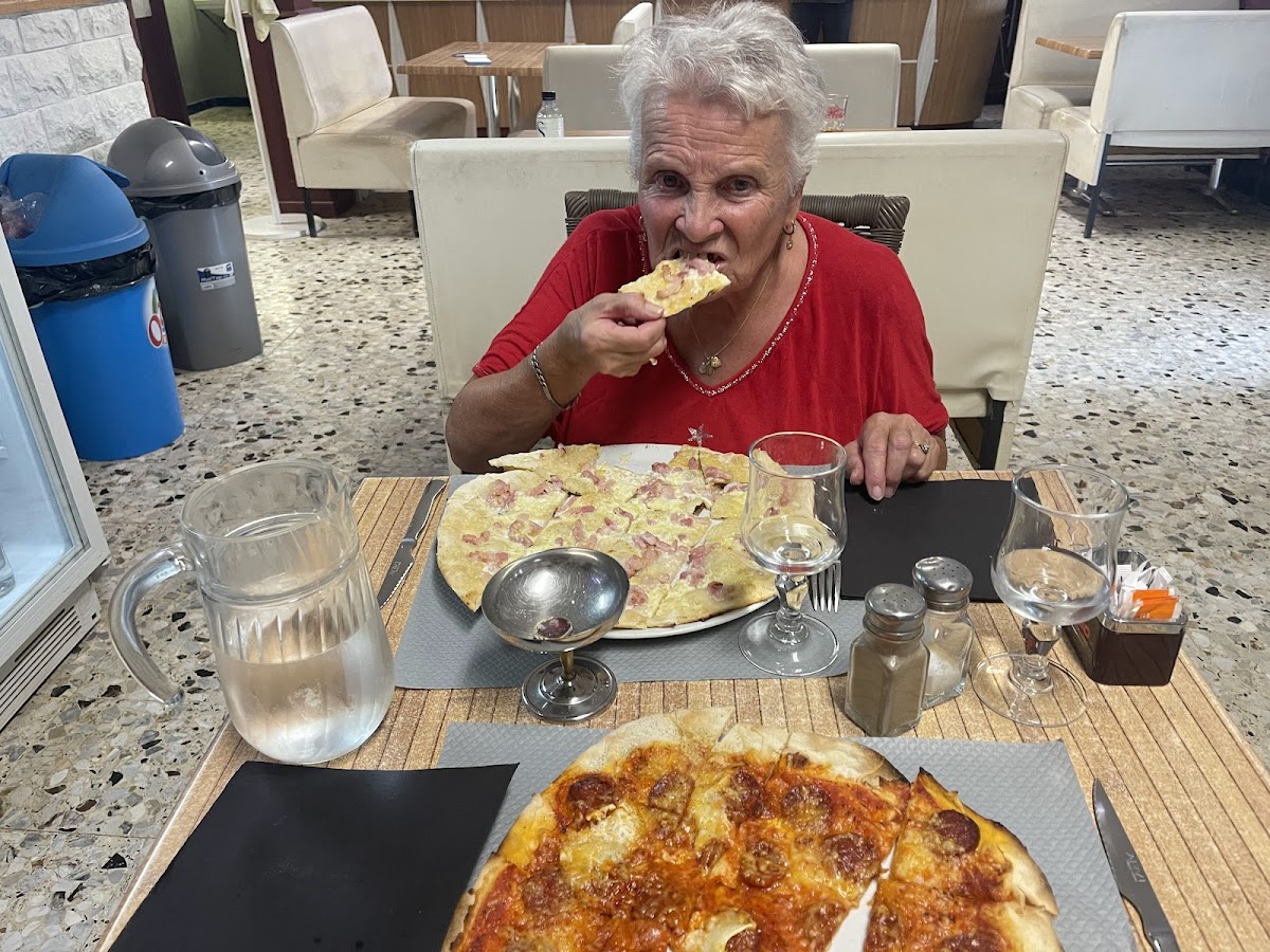 Pizzeria Chez Manu Photo 6