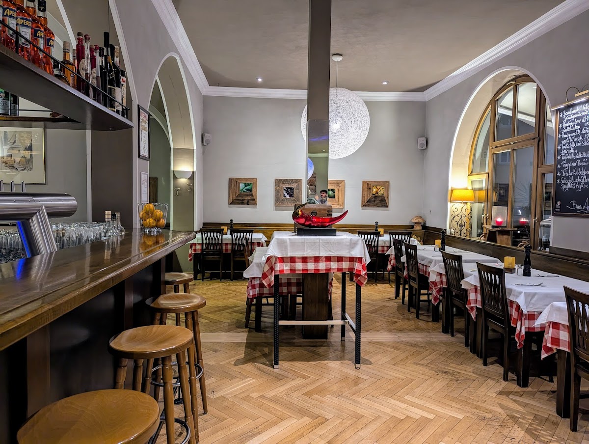 Trattoria La Piazza