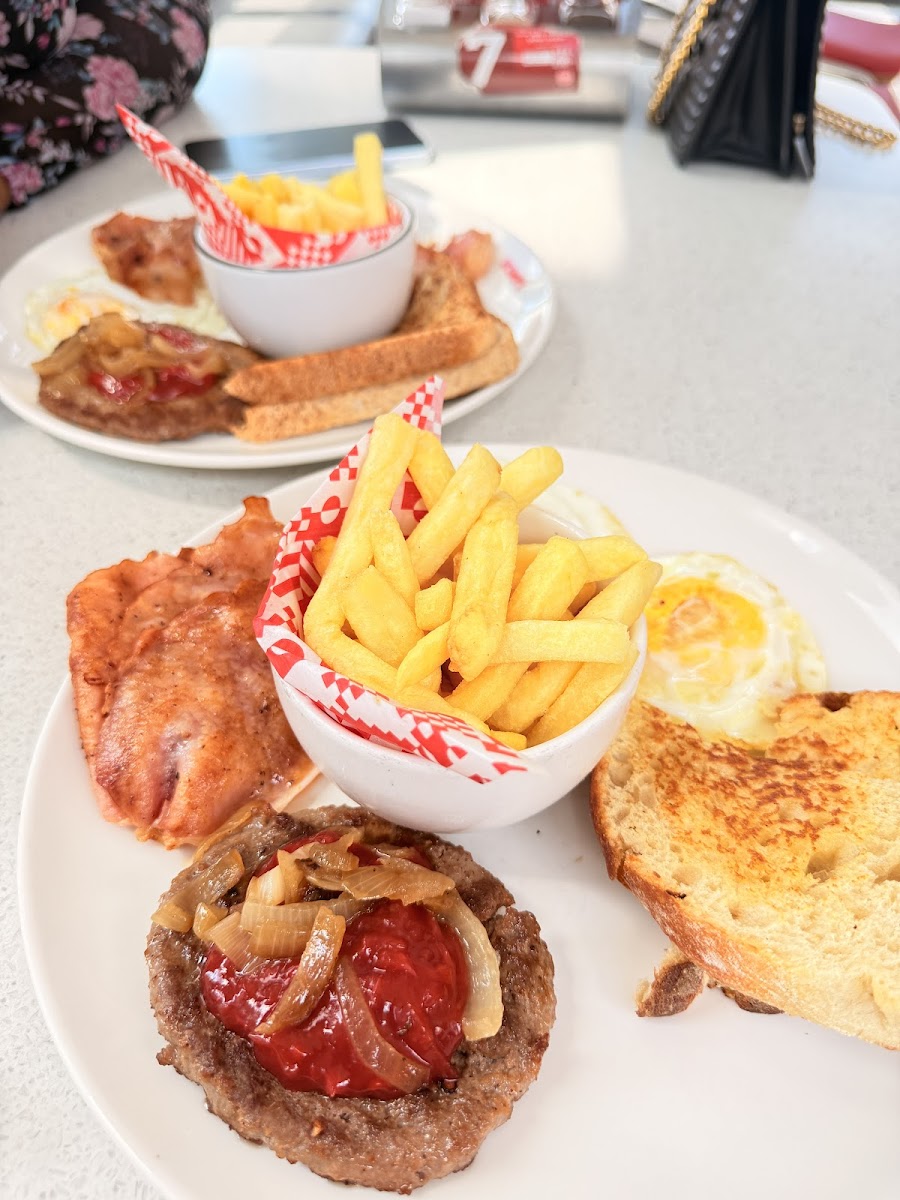 Wimpy Princess Crossing Photo 4