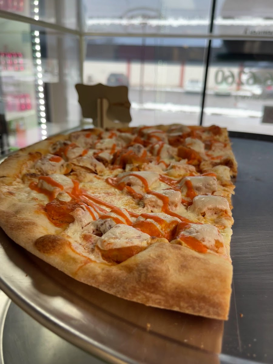 Tita's Pizzeria & Restaurant Photo 2