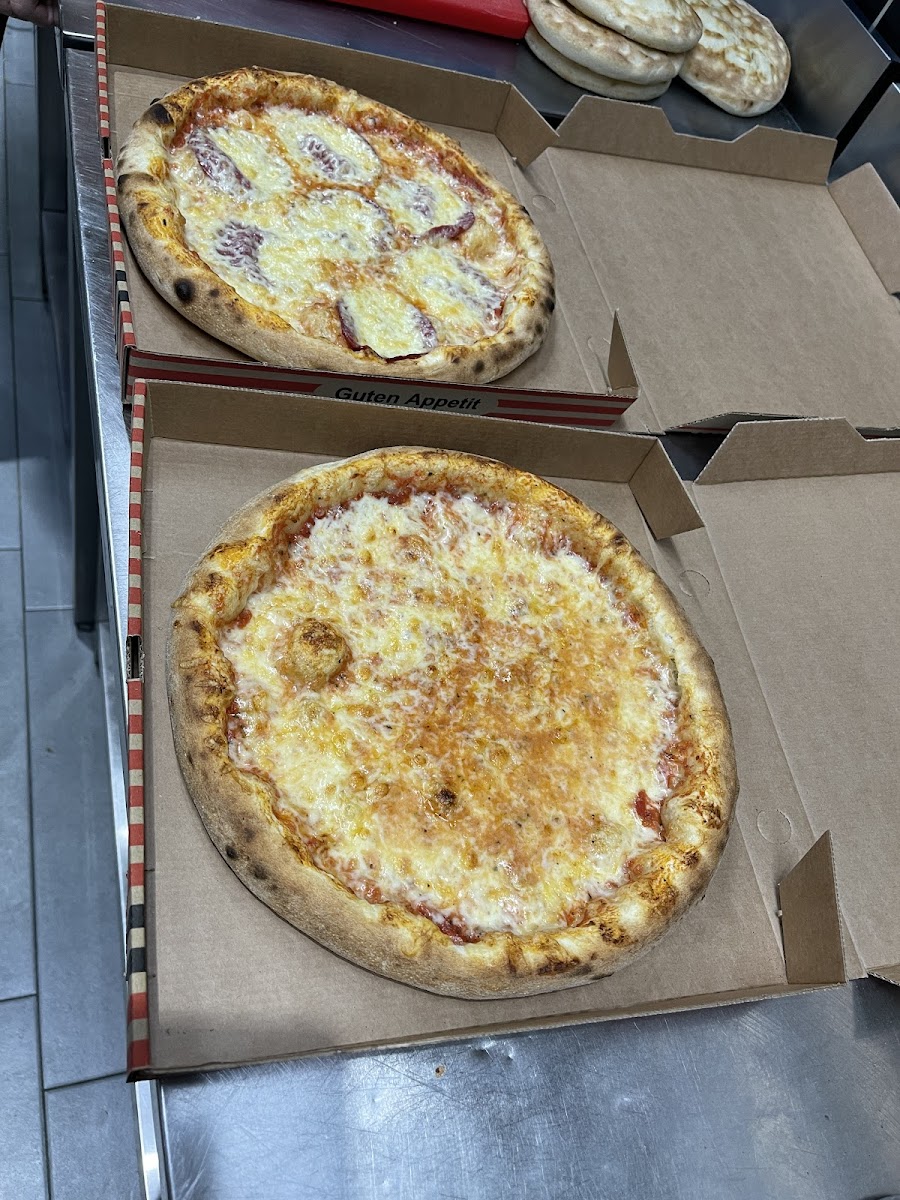 Pizza Torino Emden Photo 2