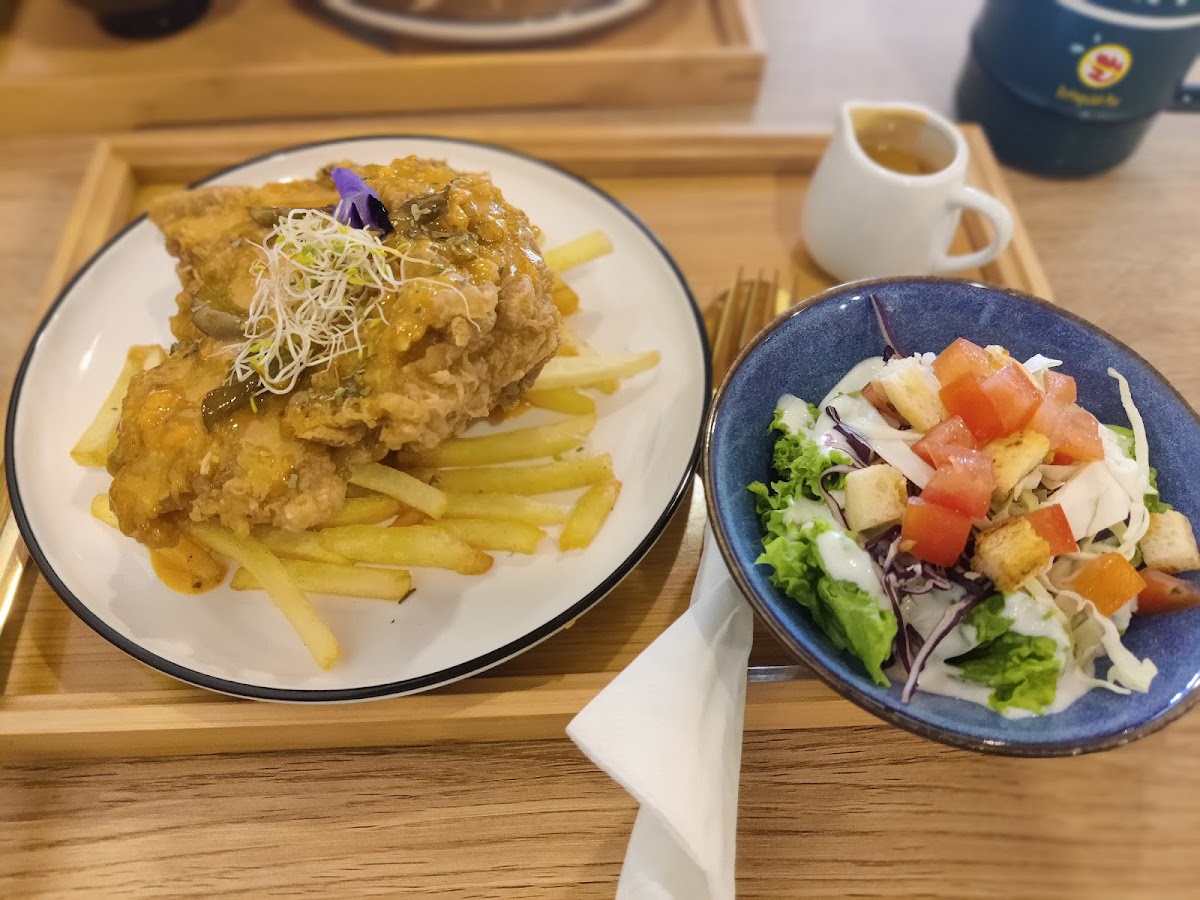Charm Home Cafe Photo 6