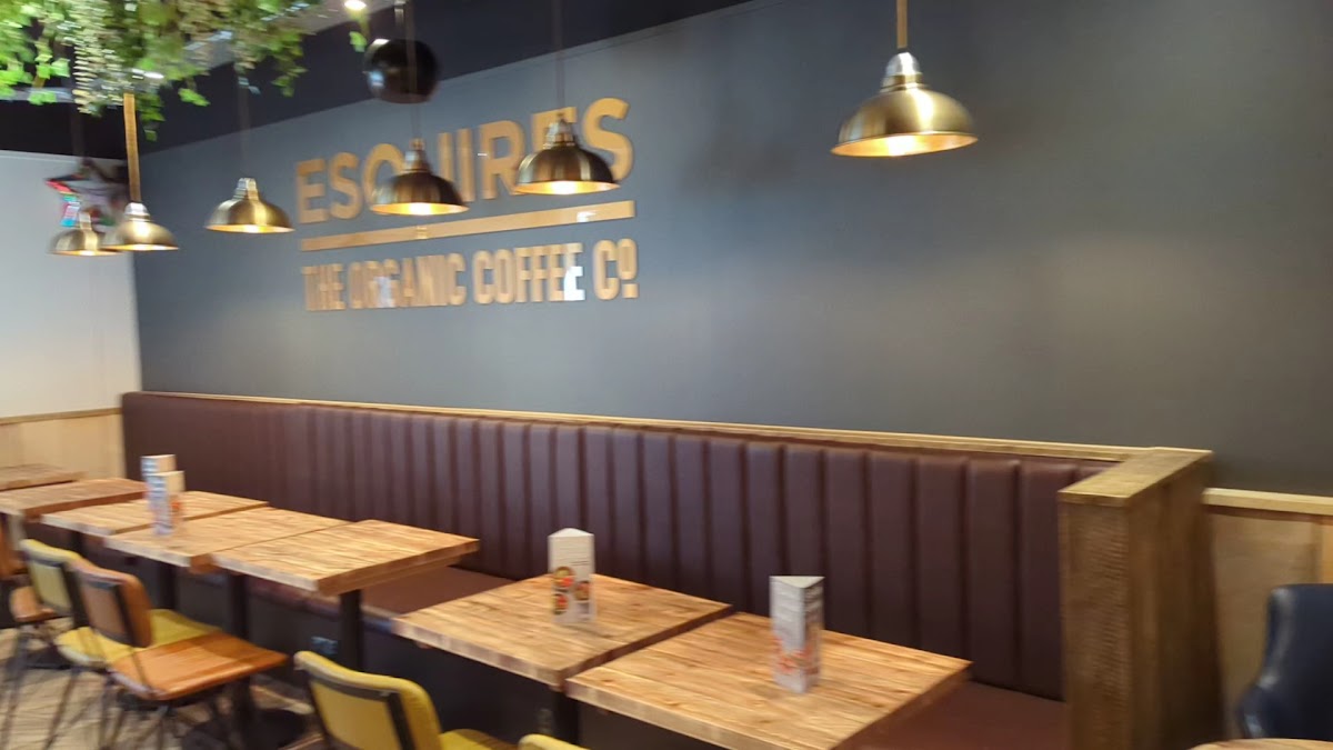 Esquires Coffee Godalming Photo 2