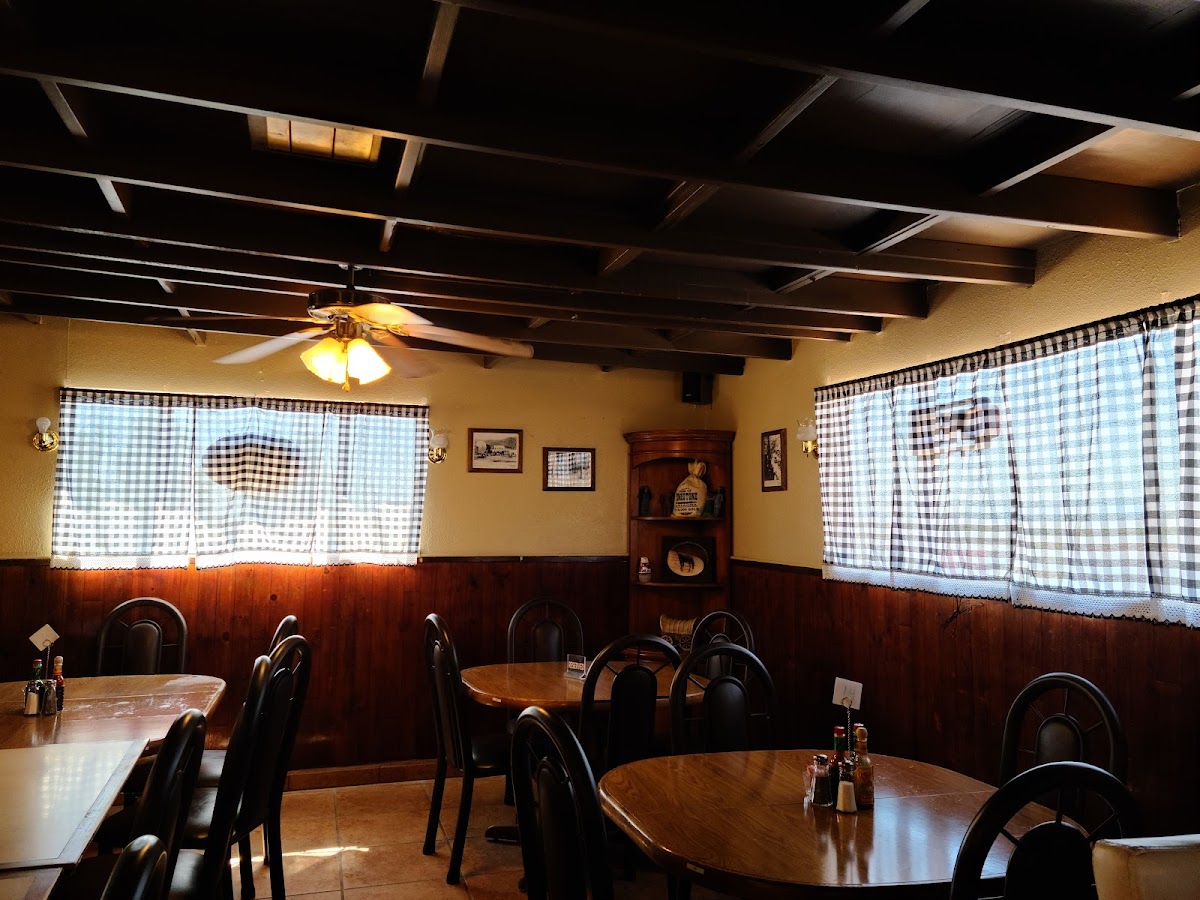 Chuckwagon Grill Photo 3
