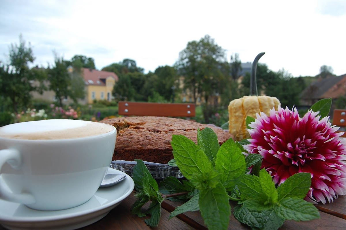 Café „Kaffee zum Glück“ Photo 3