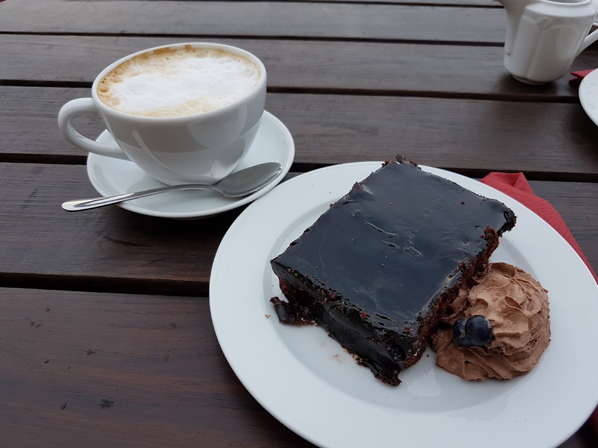Café „Kaffee zum Glück“ Photo 6