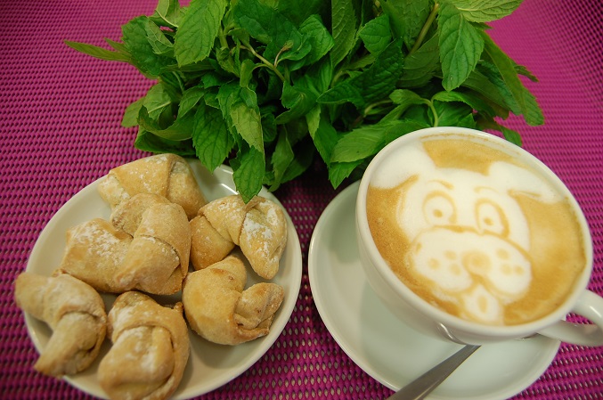 Café „Kaffee zum Glück“ Photo 9