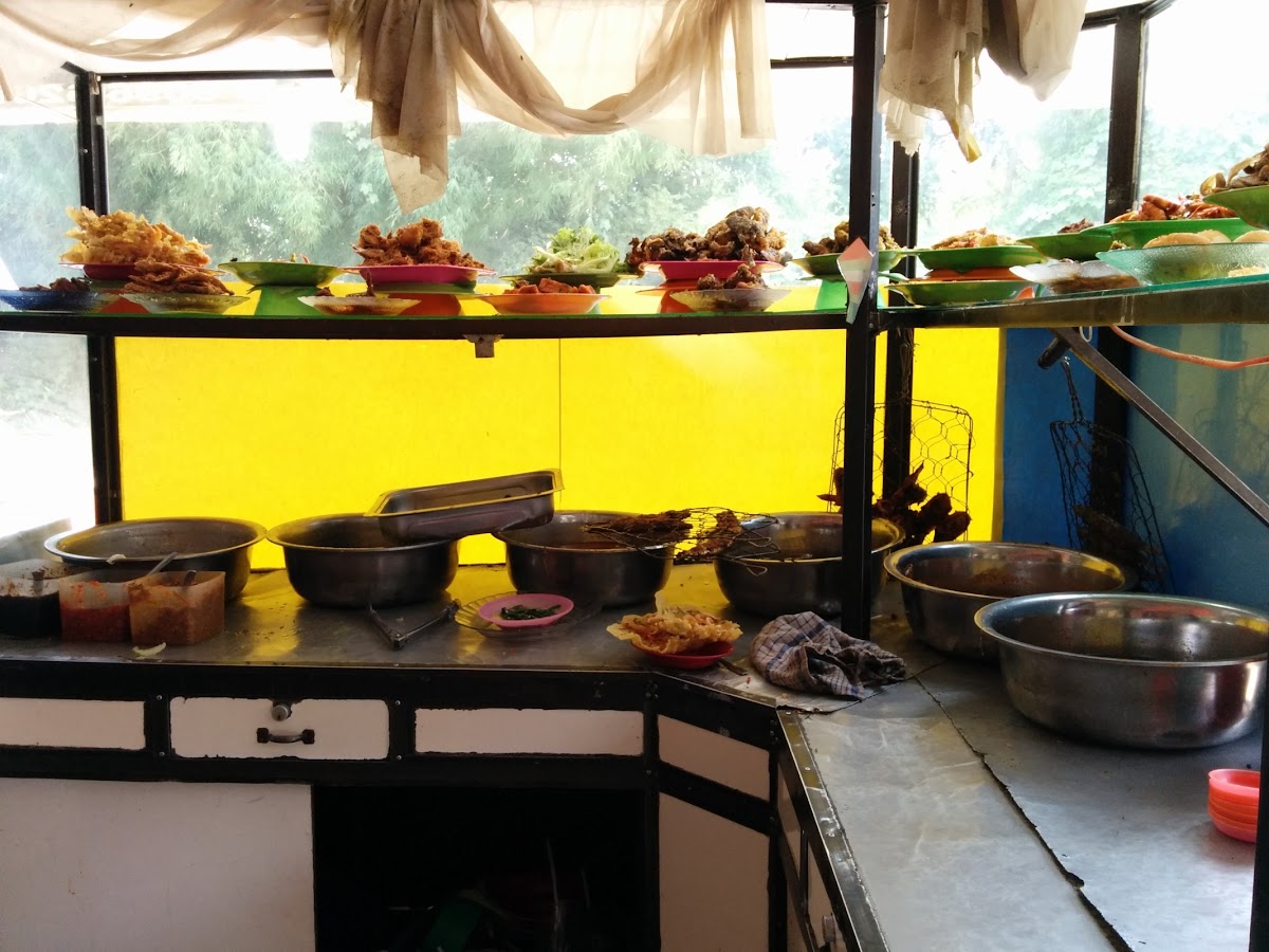 RUMAH MAKAN RESTU IBU Photo 4