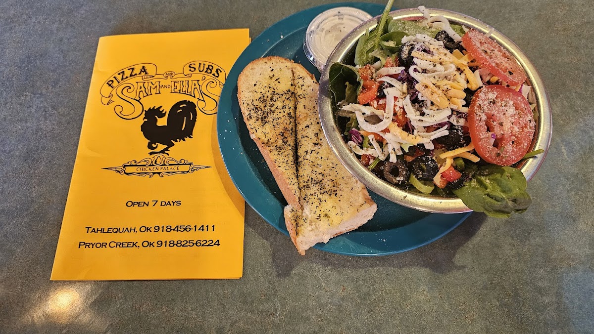 Sam & Ella's Chicken Palace Photo 2