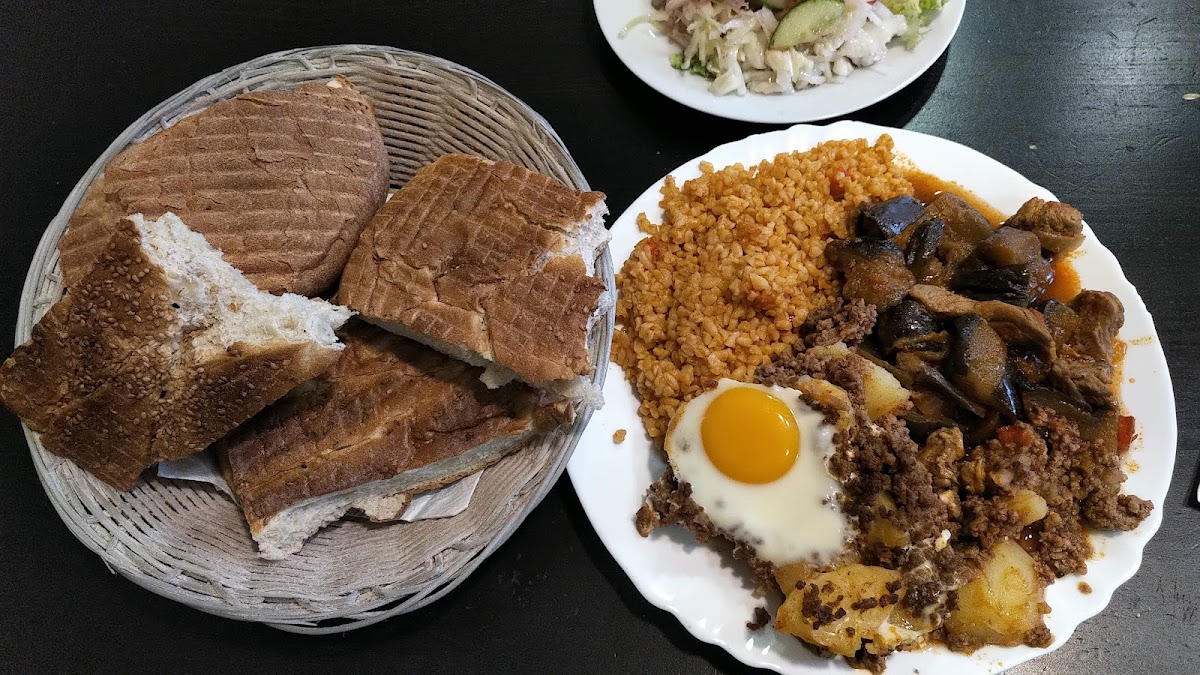 Akdeniz Döner Photo 8