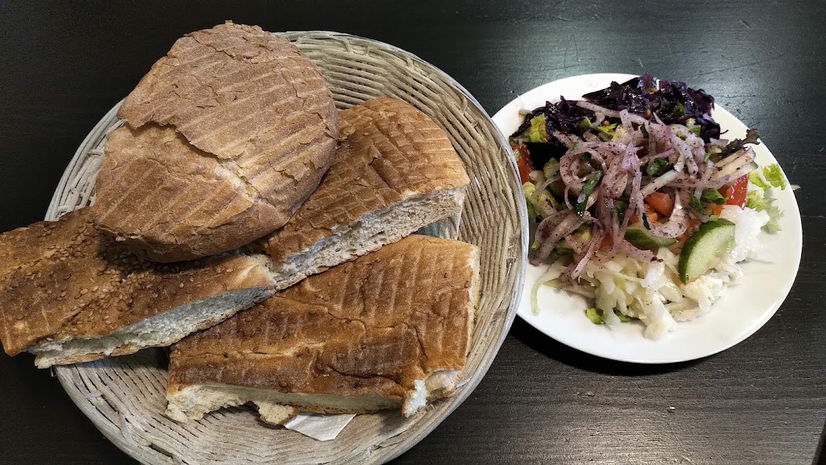 Akdeniz Döner Photo 9