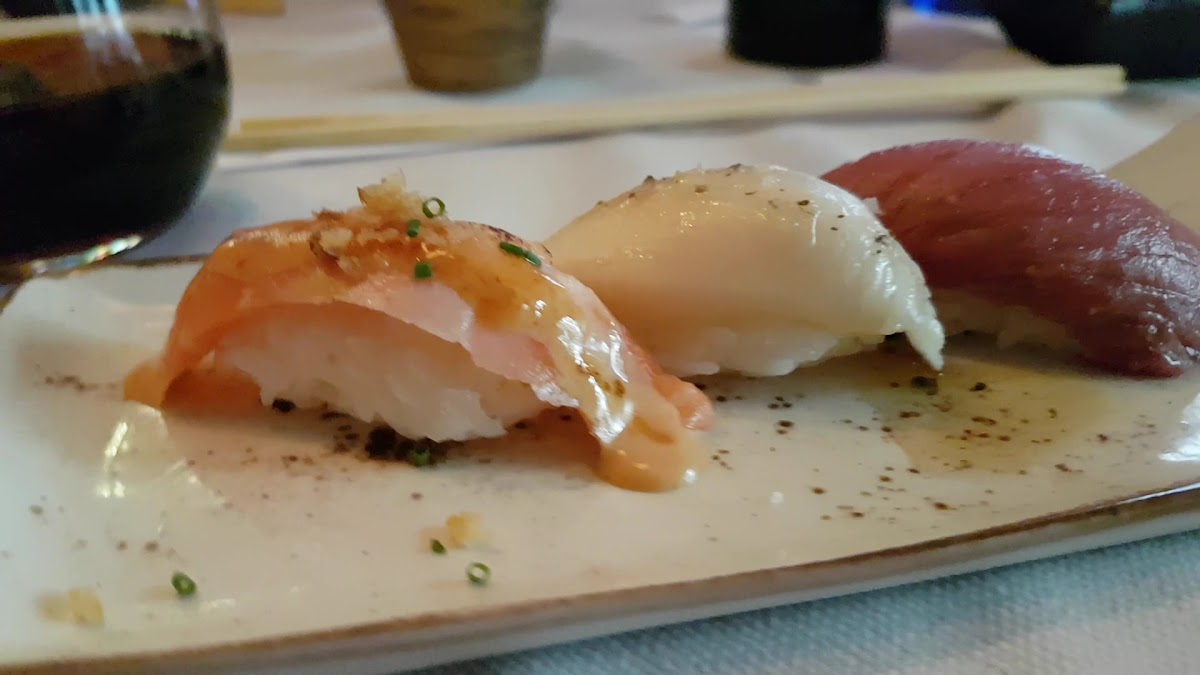 Sky Sushi & Ramen Bar Recoletos Photo 2