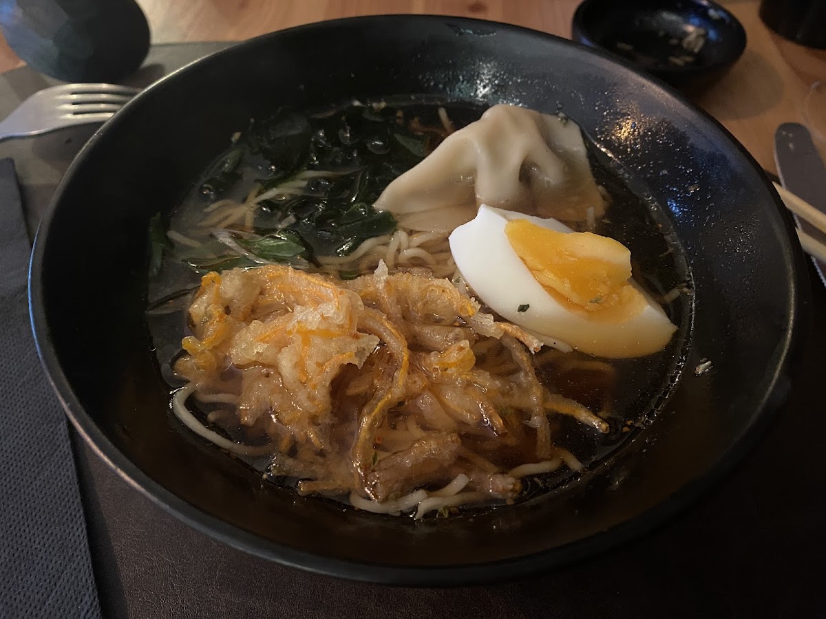 Sky Sushi & Ramen Bar Recoletos Photo 4