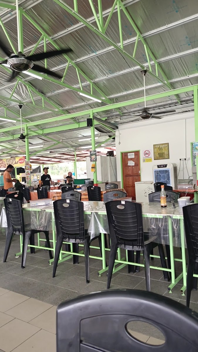 PakYob Cafe & Restoran Photo 7