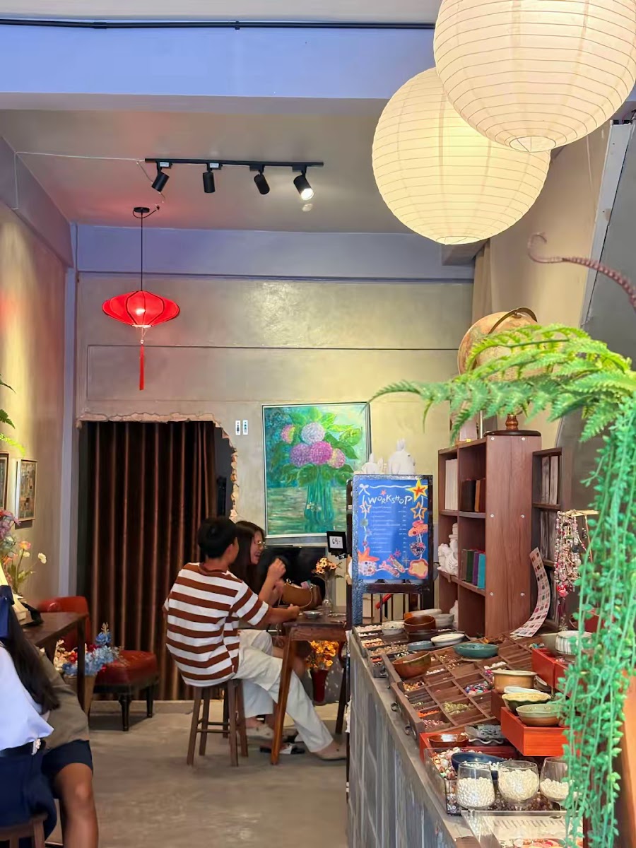 Baanklang Muang Cafe ???????? Photo 3