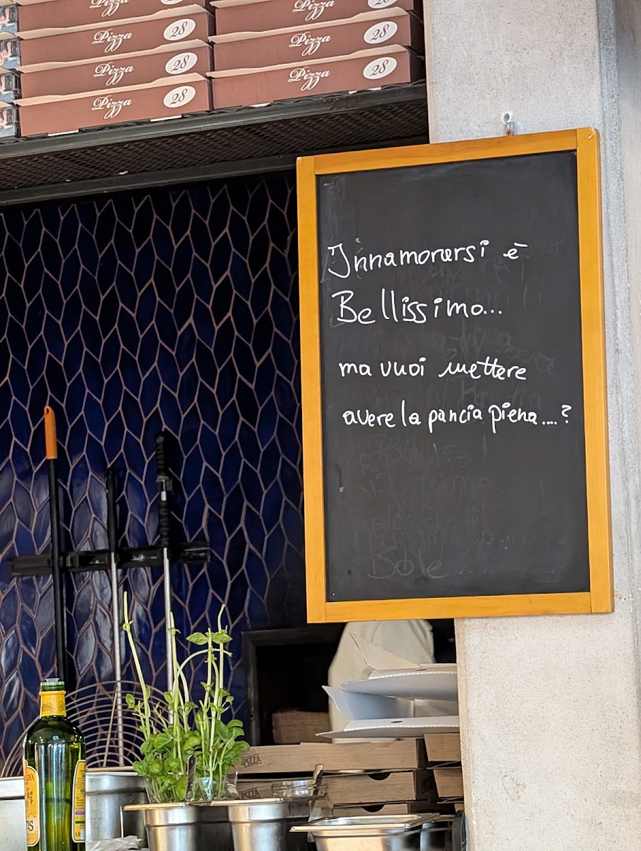 Restaurant La Ruotas Ristoro Italiano Photo Menu 8