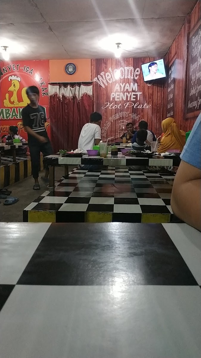 Ayam Penyet Hot Plate Mbak Tri Photo 3