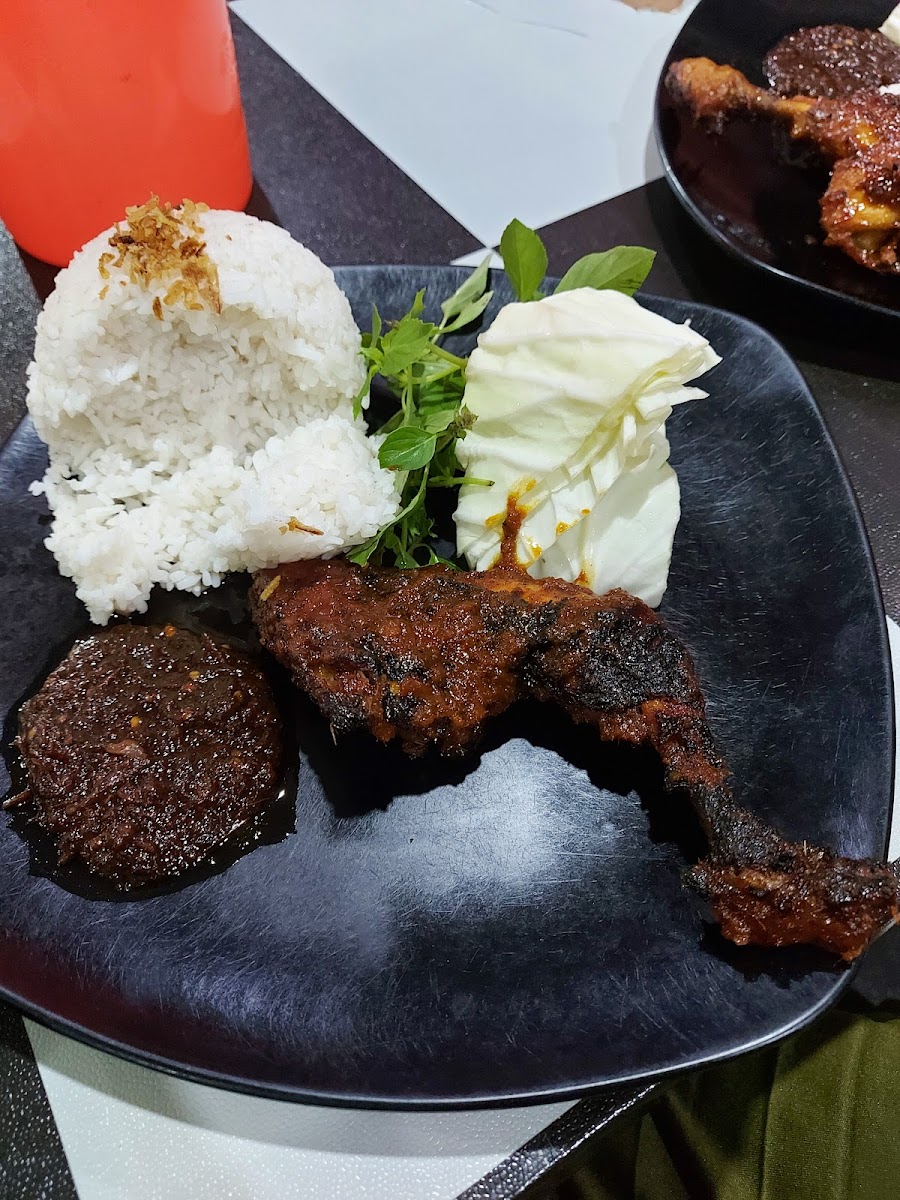 Ayam Penyet Hot Plate Mbak Tri Photo 4