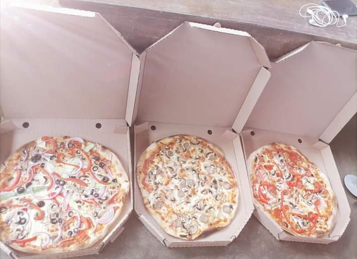 Napoli Pizza Photo 8
