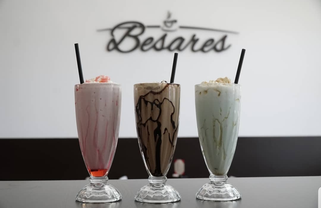 Café Besares Photo 2