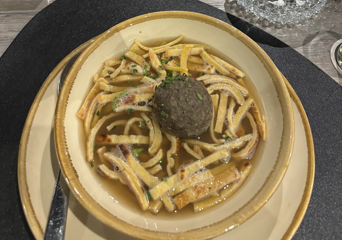 AYLE Restaurant Photo 10
