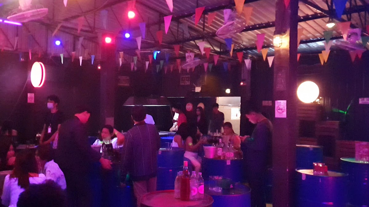BangWhe'Bar Photo 2