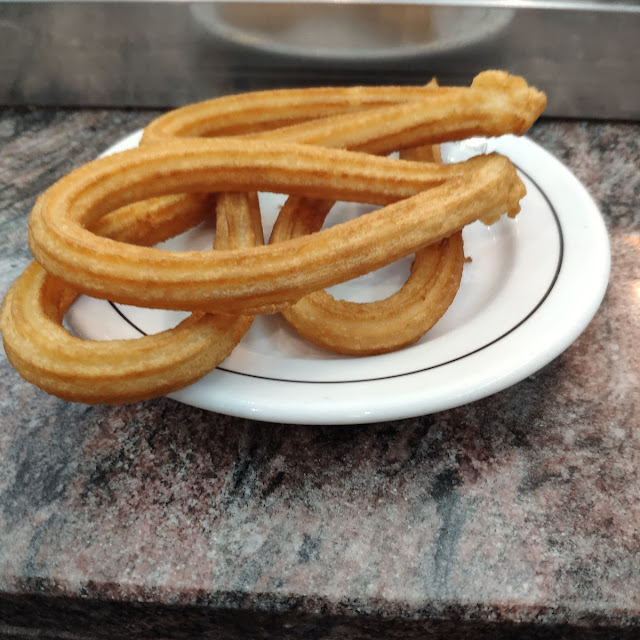 Churros Con Chocolate