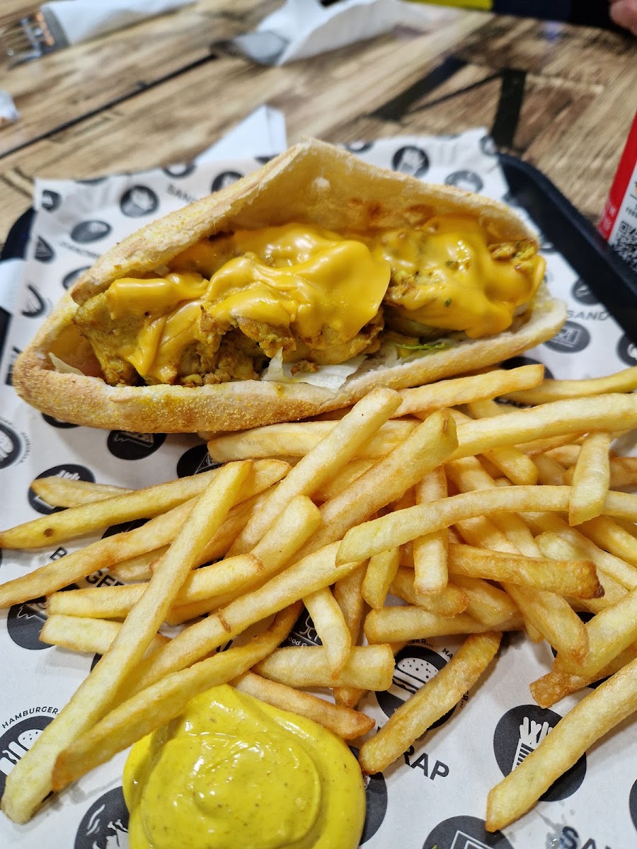Le Goat - Snack & Pizza Photo 3