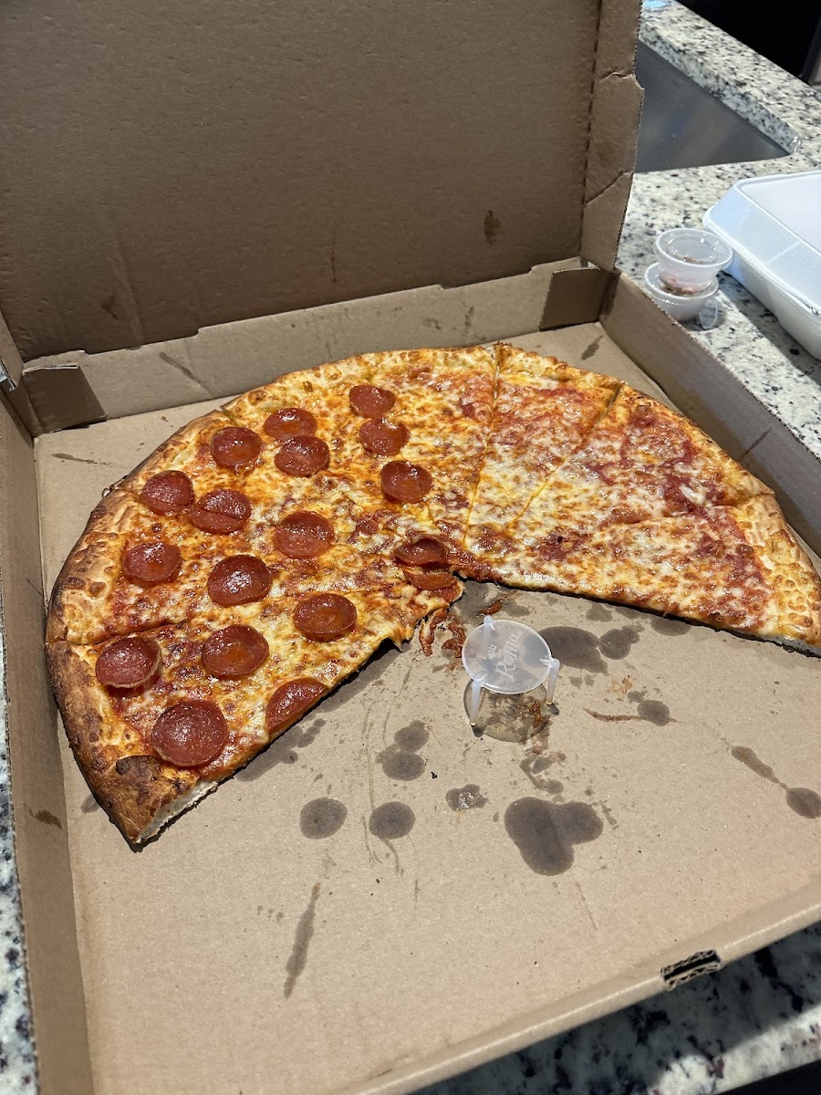 Super Baked Pizza and Wings Photo 10