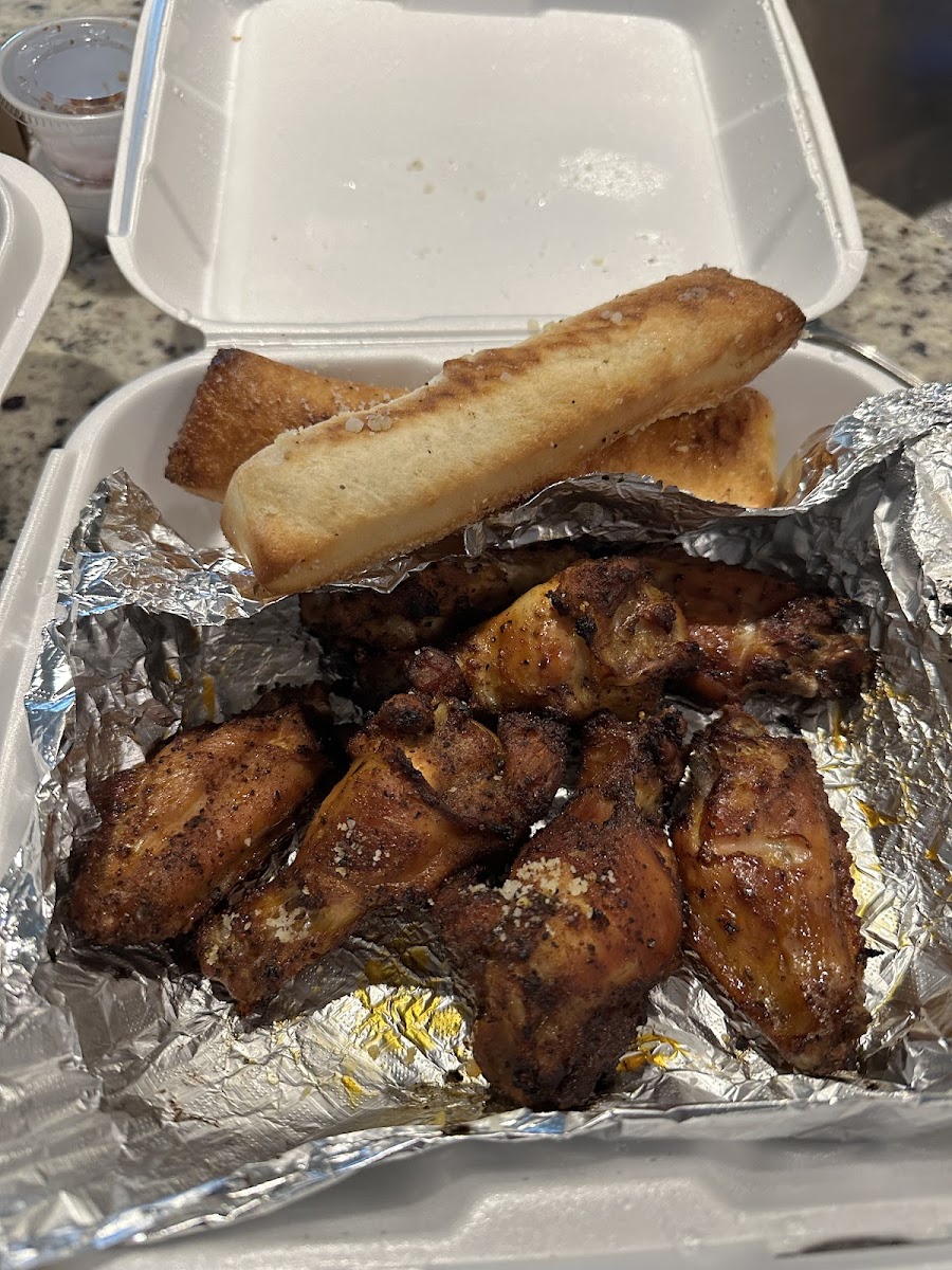 Super Baked Pizza and Wings Photo 7