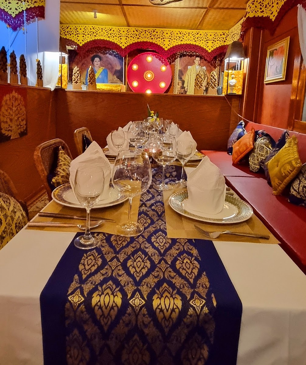 Sala Thai Art Gallery and Restaurant