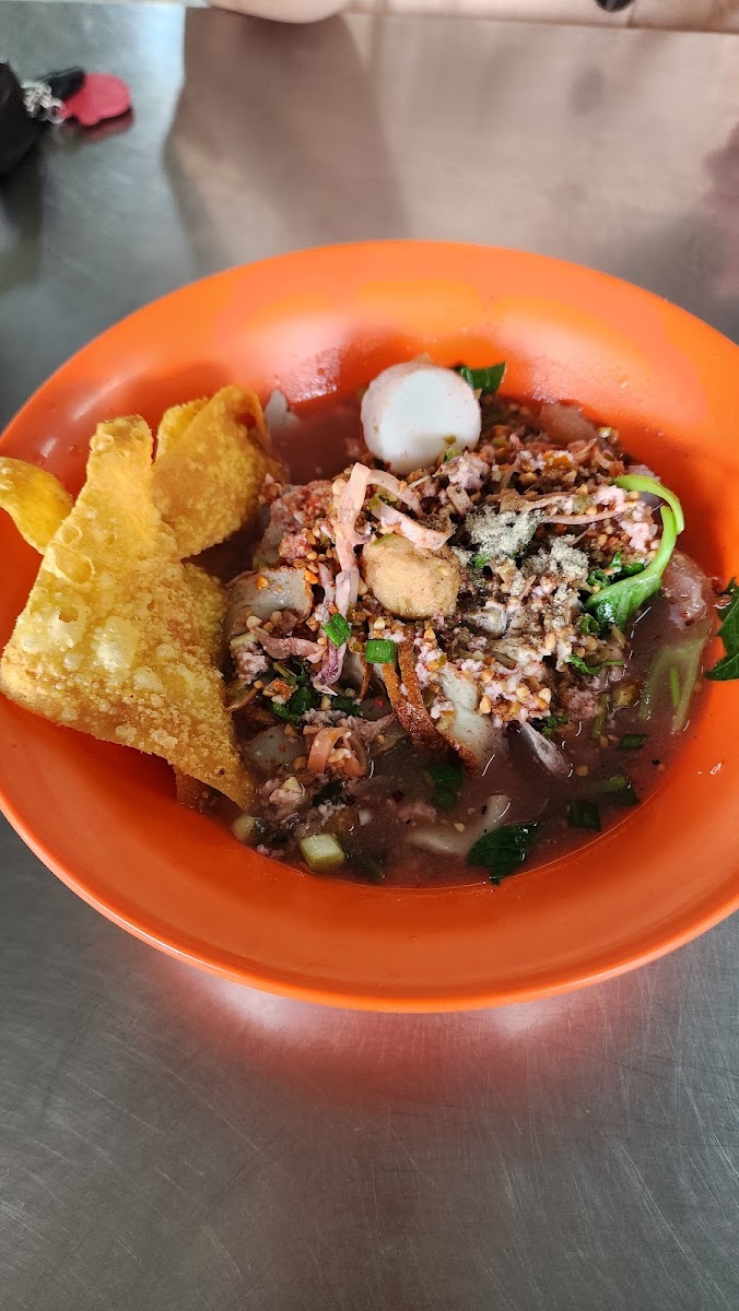 Kow Pork Noodles Photo 5