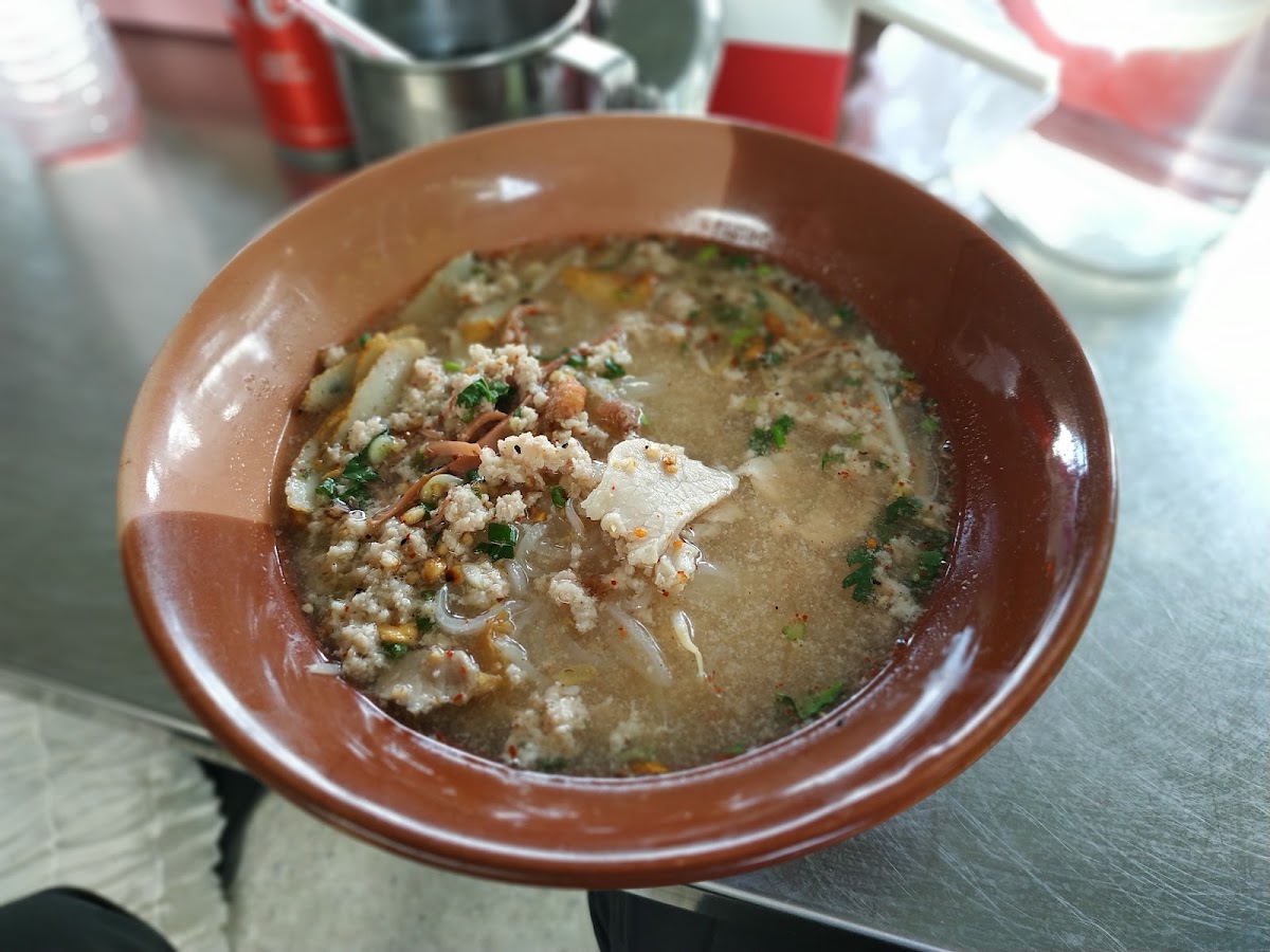 Kow Pork Noodles Photo 6